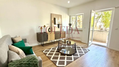 Apartamento T3 para Venda em Benfica