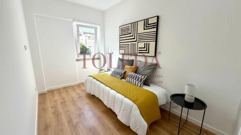 Apartamento T3 para Venda em Benfica