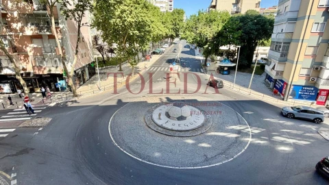 Apartamento T3 para Venda em Benfica