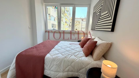 Apartamento T3 para Venda em Benfica