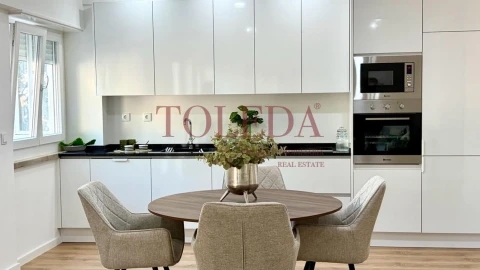 Apartamento T3 para Venda em Benfica