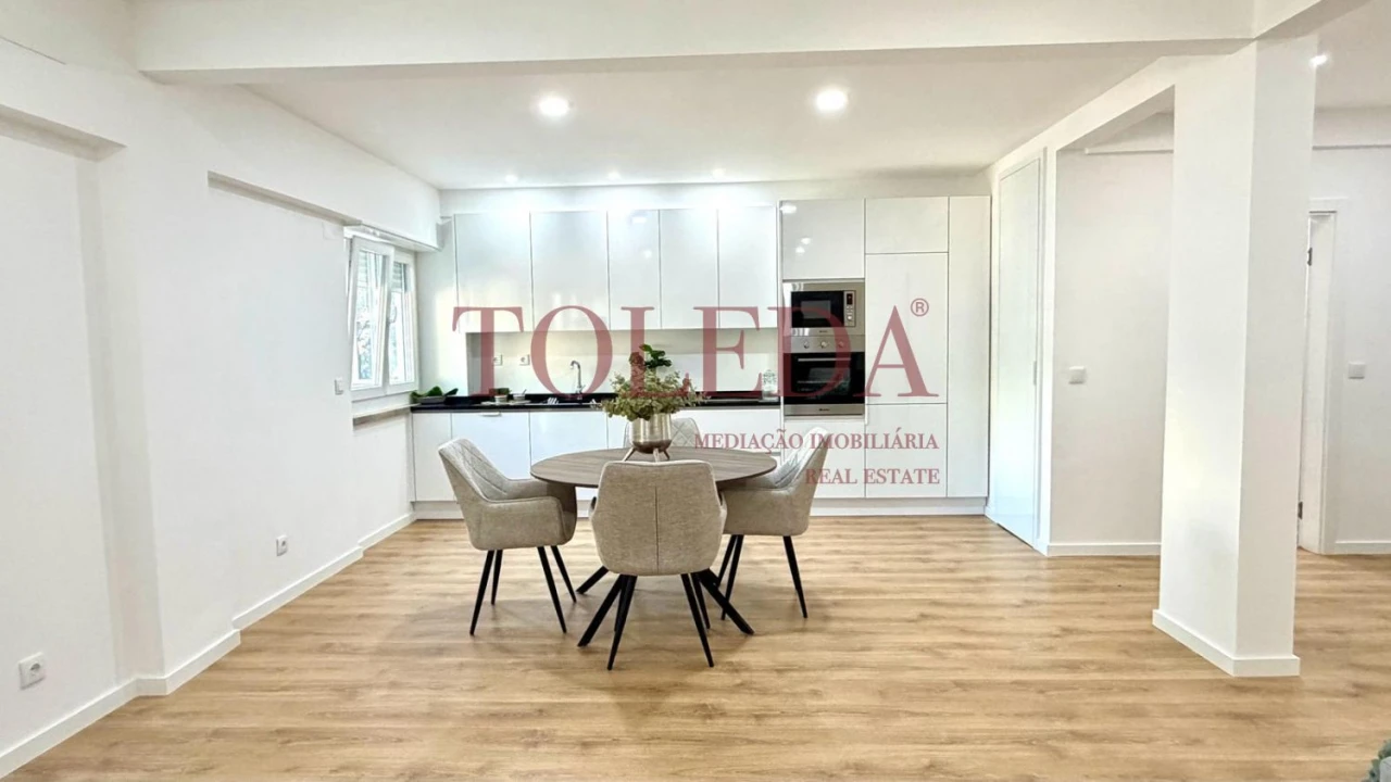 Apartamento T3 para Venda em Benfica Foto 5