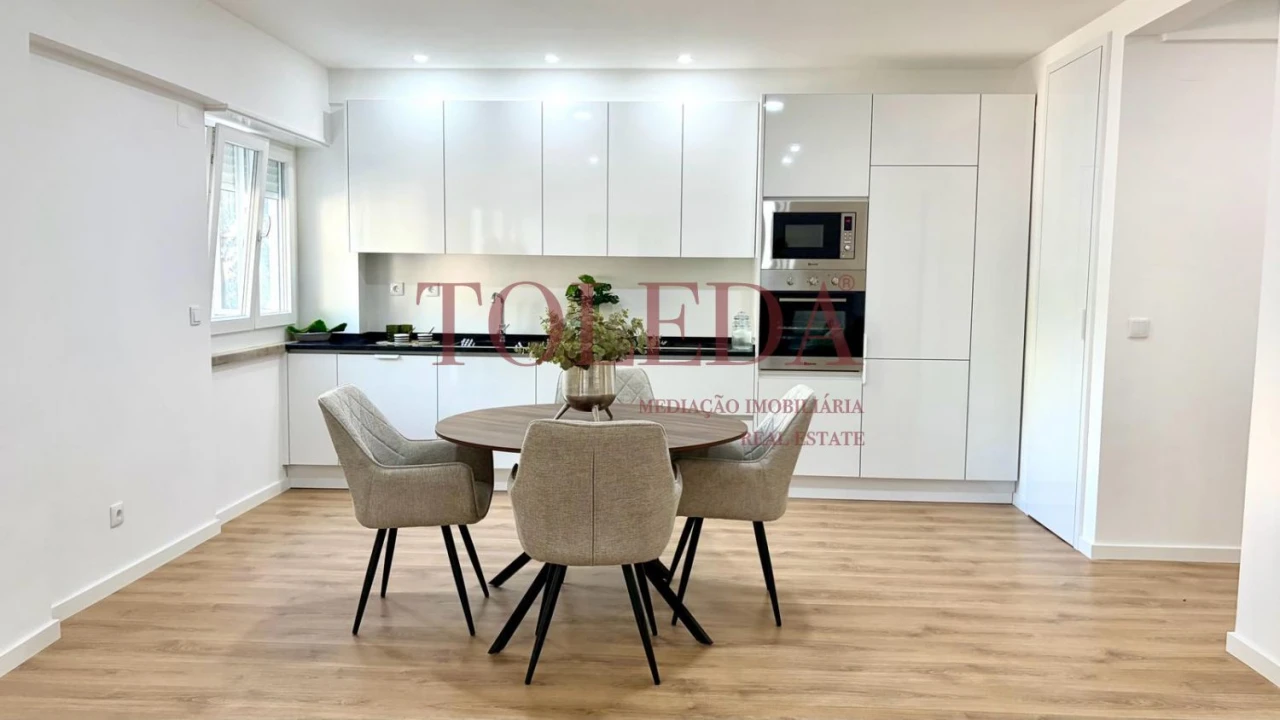 Apartamento T3 para Venda em Benfica Foto 23