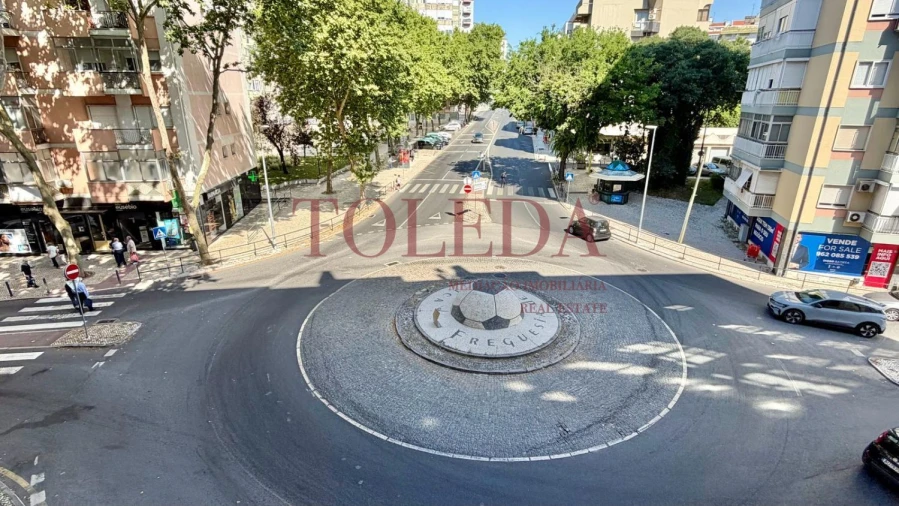 Apartamento T3 para Venda em Benfica Foto 39