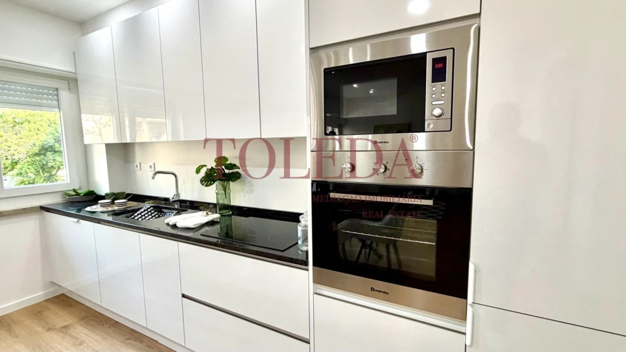 Apartamento T3 para Venda em Benfica Foto 3