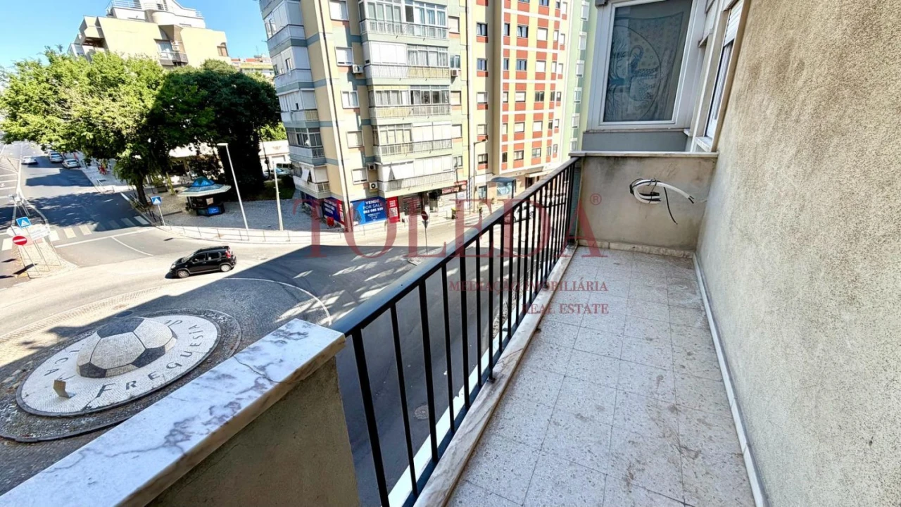 Apartamento T3 para Venda em Benfica Foto 38