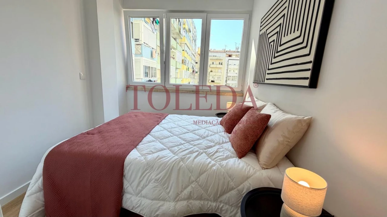 Apartamento T3 para Venda em Benfica Foto 12