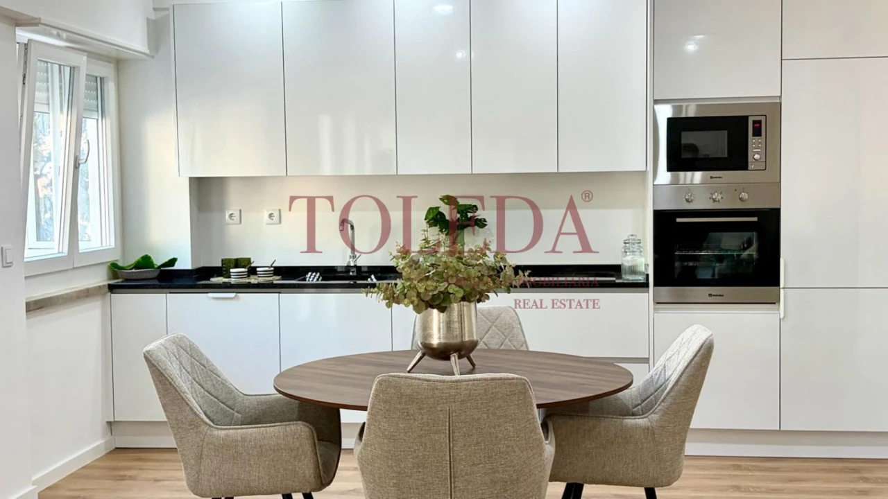 Apartamento T3 para Venda em Benfica Foto 1