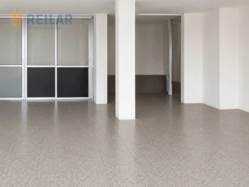 Loja para Venda em Póvoa de Santa Iria e Forte da Casa