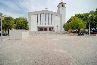 Loja para Venda em Baixa da Banheira e Vale da Amoreira