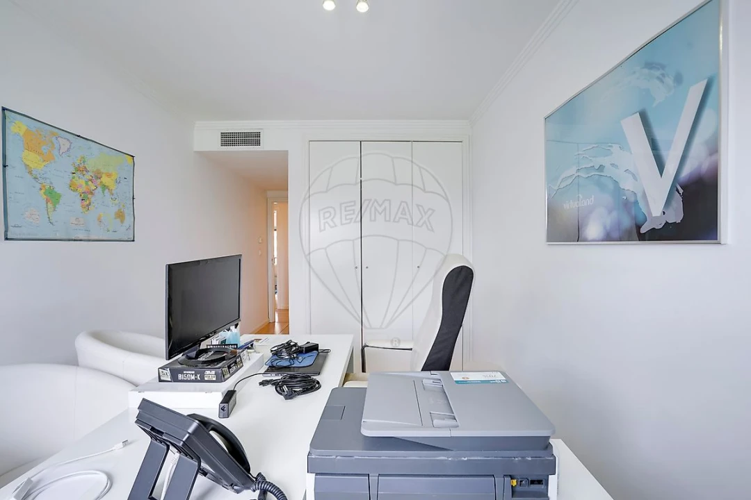 Apartamento T3 para Venda em Odivelas Foto 9
