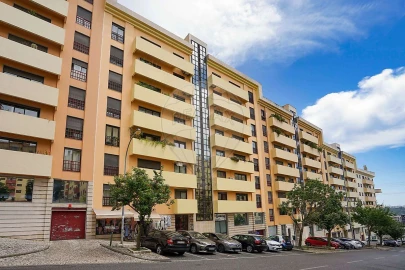 Apartamento T3 para Venda em Odivelas