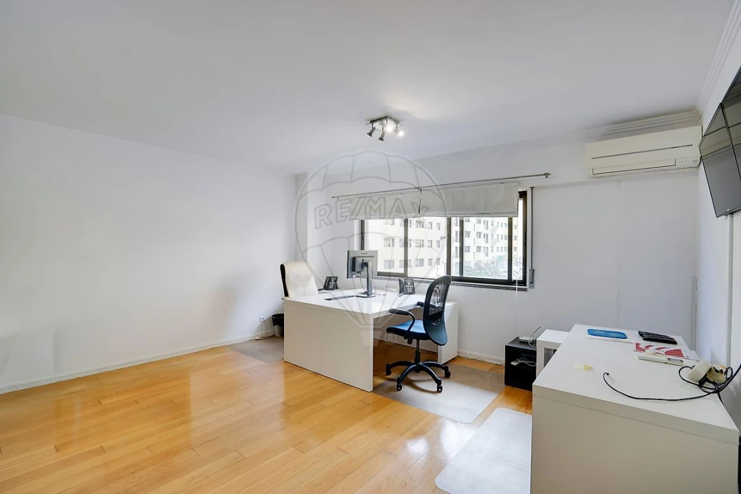 Apartamento T3 para Venda em Odivelas Foto 4