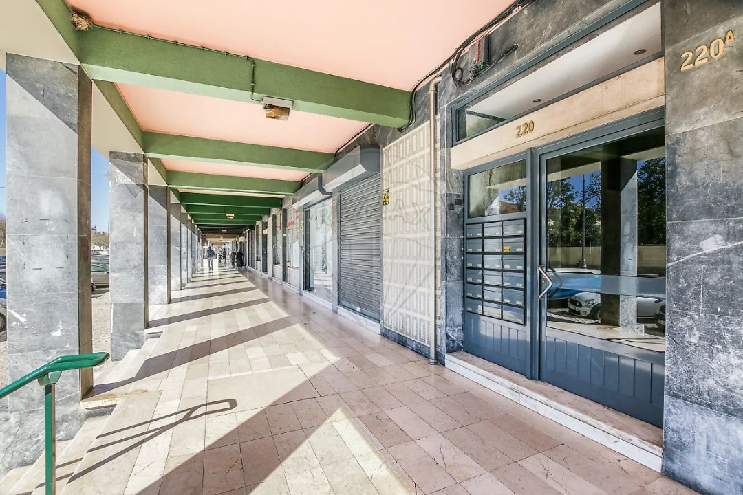 Apartamento T2 para Arrendamento em Carnide Foto 27
