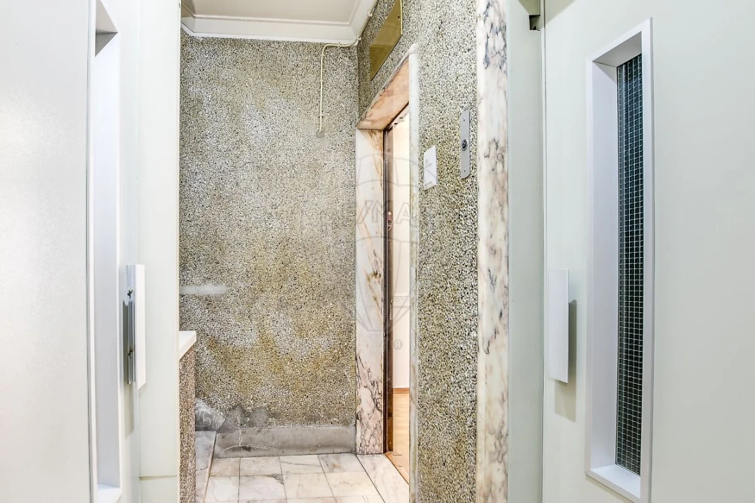 Apartamento T2 para Arrendamento em Carnide Foto 24