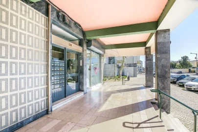 Apartamento T2 para Arrendamento em Carnide