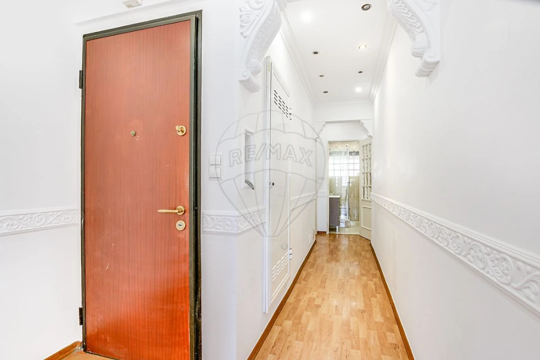 Apartamento T2 para Arrendamento em Carnide Foto 2