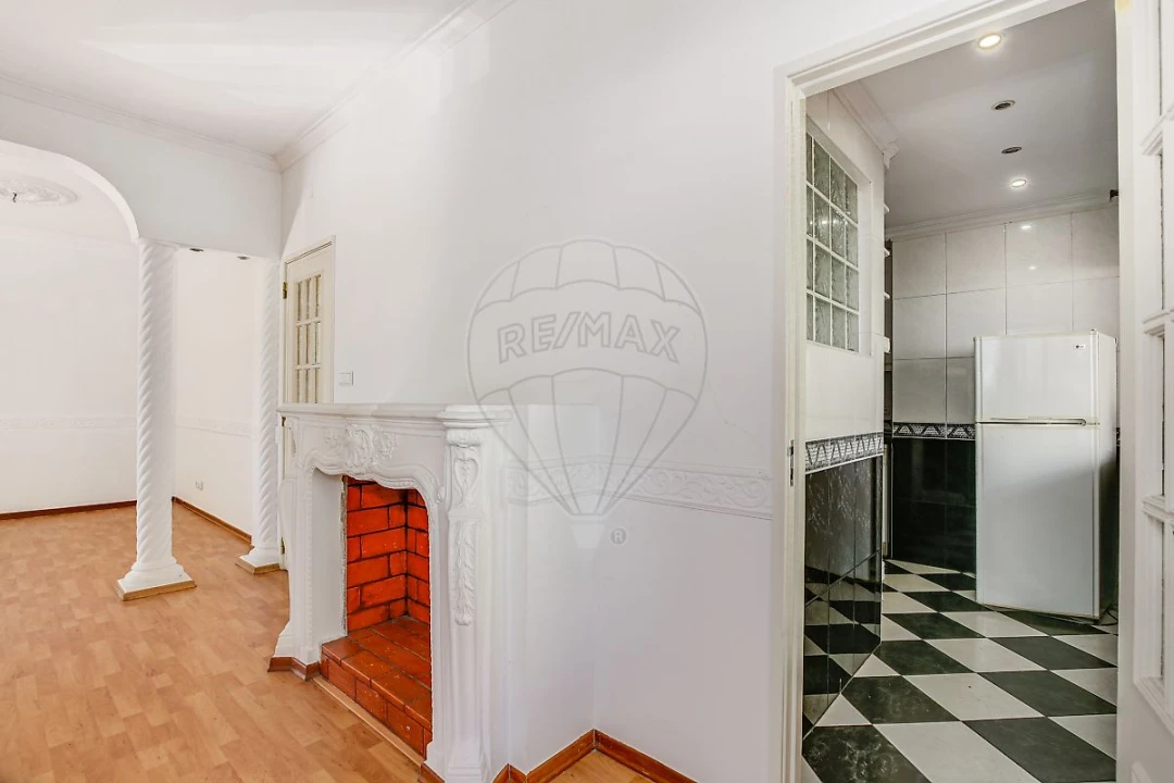 Apartamento T2 para Arrendamento em Carnide Foto 19