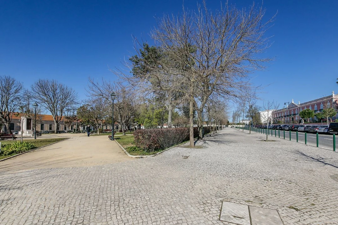 Apartamento T2 para Arrendamento em Carnide Foto 30