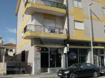 Loja para Venda em Fânzeres e São Pedro da Cova