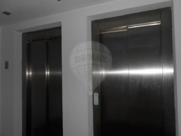 Garagem para Arrendamento em Campo de Ourique