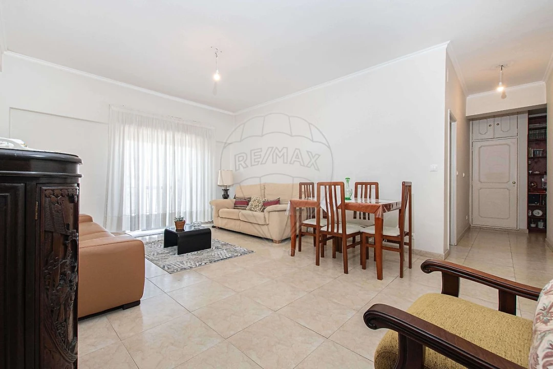Apartamento T2 para Venda em Parque das Nações Foto 10