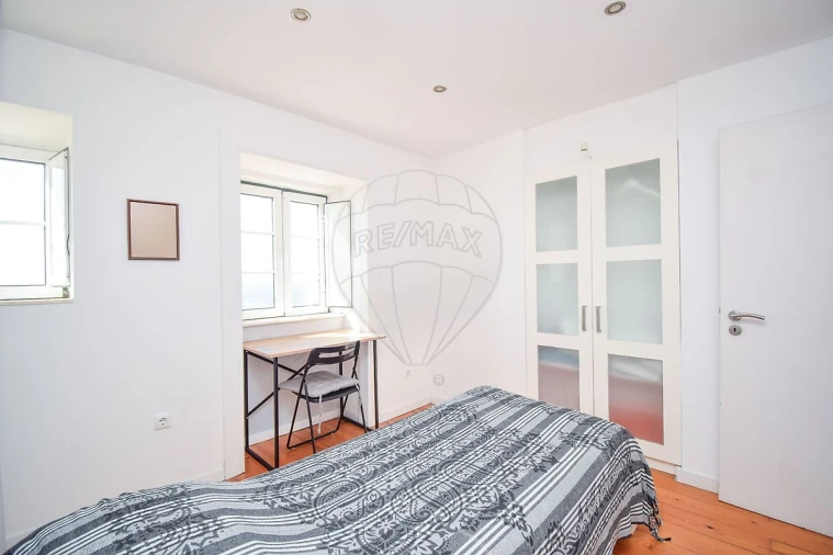 Apartamento T2 para Arrendamento em Santa Maria Maior Foto 17