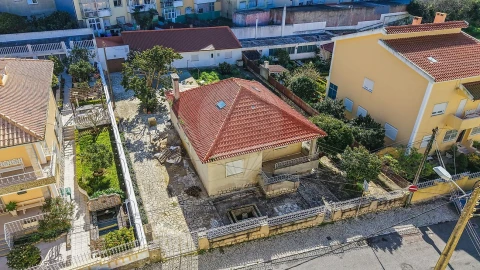 Moradia T5 para Venda em Santa Maria e São Miguel, São Martinho, São Pedro Penaferrim