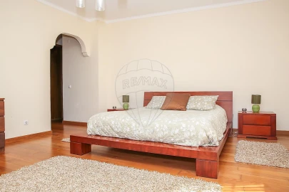 Moradia T3 para Venda em Alenquer (Santo Estêvão e Triana)