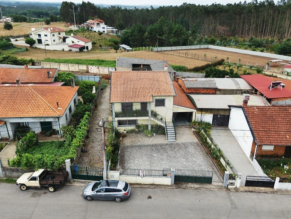 Moradia T4 para Venda em Aguada de Cima Foto 20