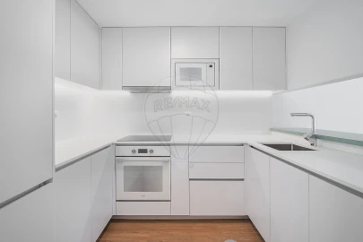 Apartamento T2 para Arrendamento em Santa Marinha e São Pedro da Afurada