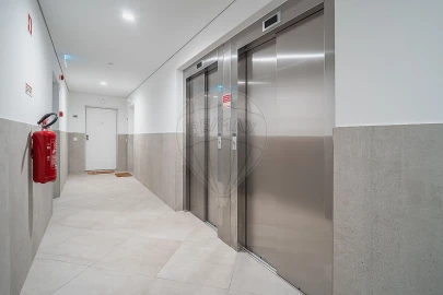 Apartamento T2 para Arrendamento em Santa Marinha e São Pedro da Afurada