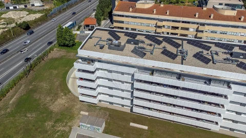 Apartamento T2 para Arrendamento em Santa Marinha e São Pedro da Afurada