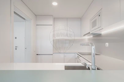 Apartamento T2 para Arrendamento em Santa Marinha e São Pedro da Afurada