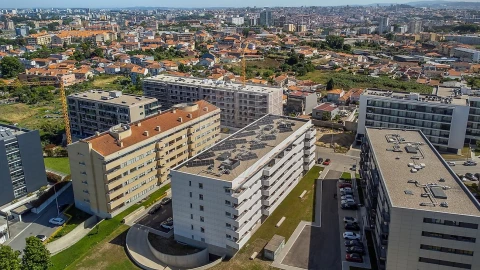 Apartamento T2 para Arrendamento em Santa Marinha e São Pedro da Afurada