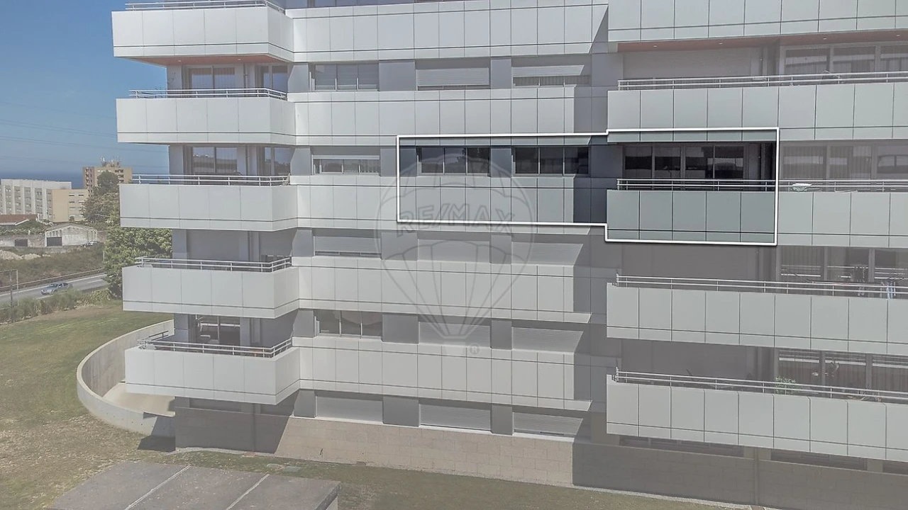 Apartamento T2 para Arrendamento em Santa Marinha e São Pedro da Afurada Foto 13