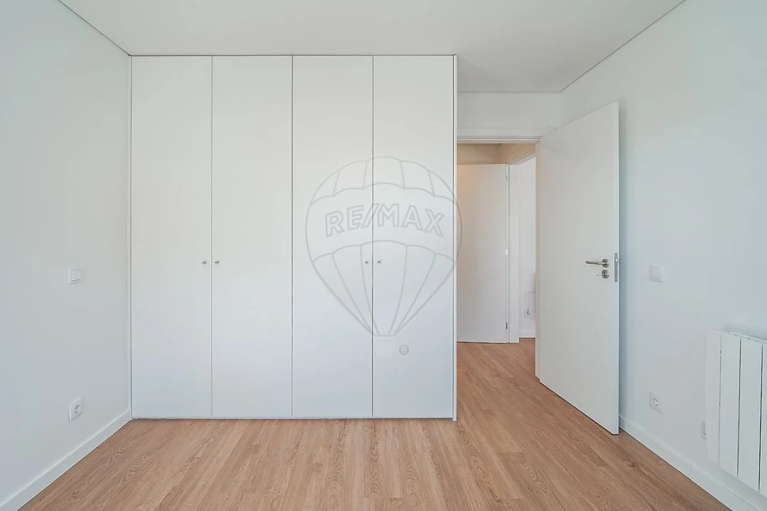 Apartamento T2 para Arrendamento em Santa Marinha e São Pedro da Afurada Foto 24