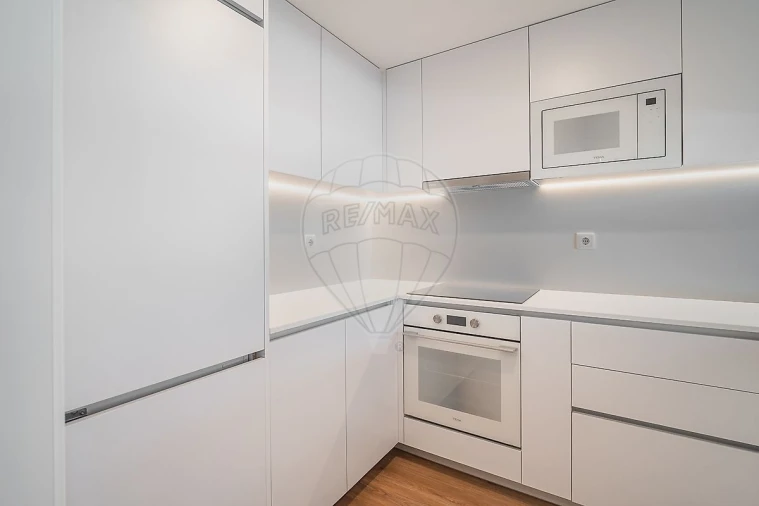 Apartamento T2 para Arrendamento em Santa Marinha e São Pedro da Afurada Foto 17