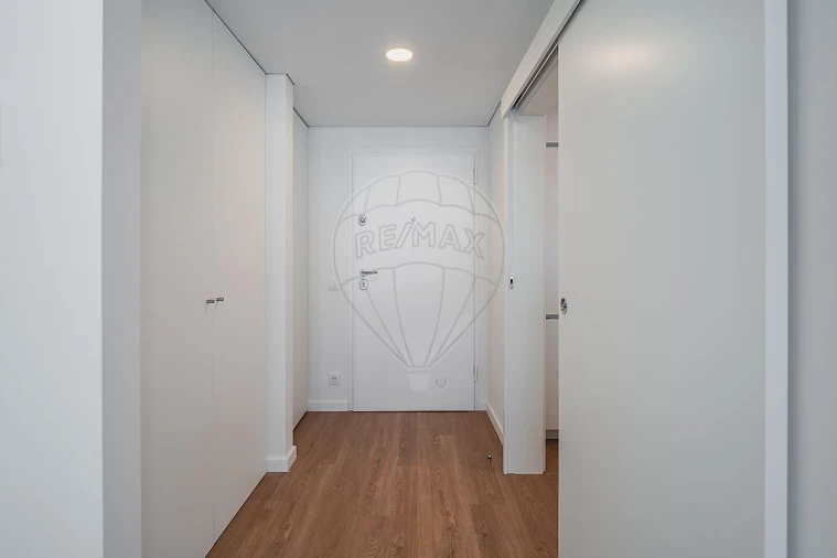 Apartamento T2 para Arrendamento em Santa Marinha e São Pedro da Afurada Foto 15