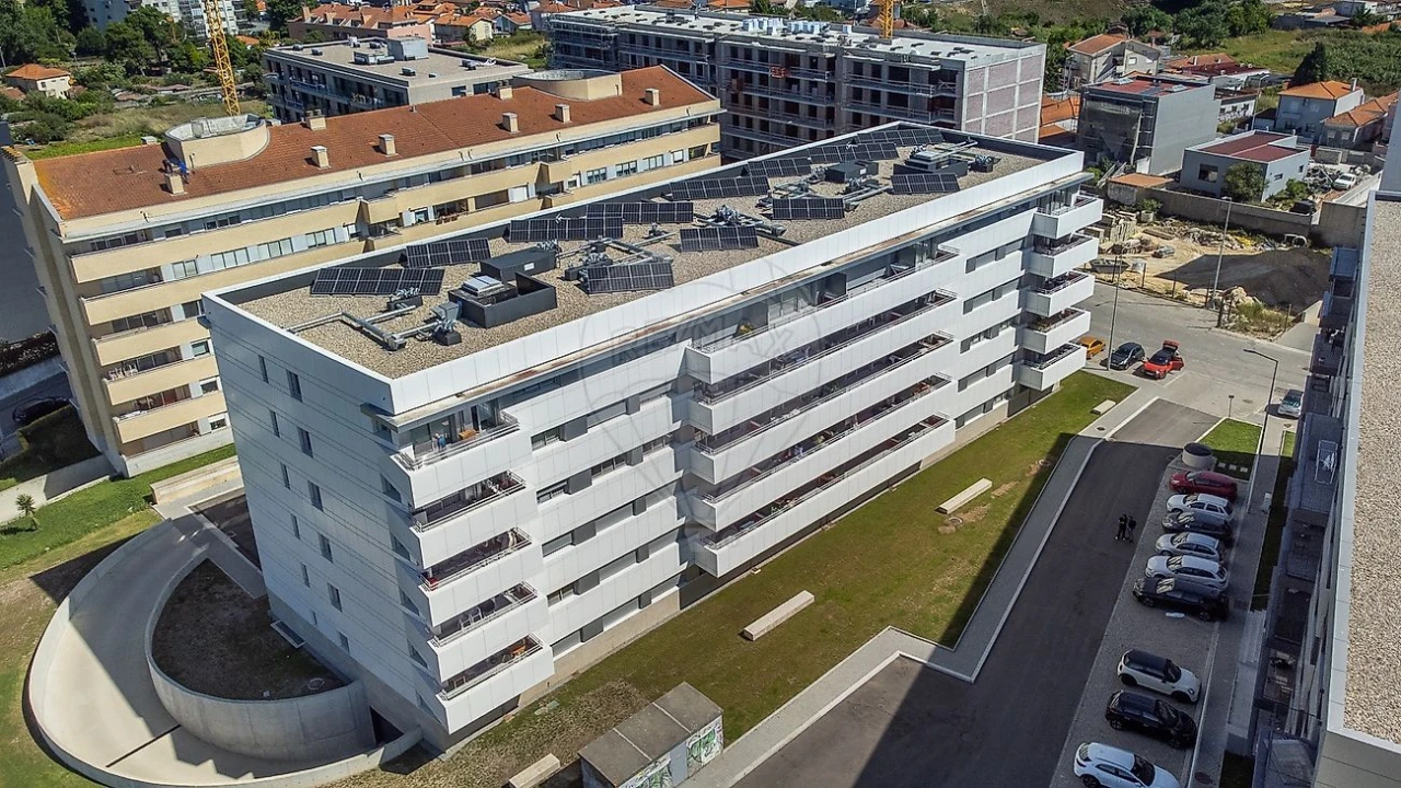 Apartamento T2 para Arrendamento em Santa Marinha e São Pedro da Afurada Foto 8