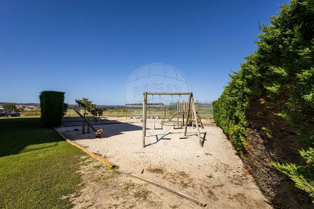 Apartamento T3 para Venda em São Martinho do Porto Foto 44