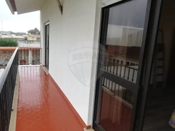 Moradia T4 para Arrendamento em Benedita
