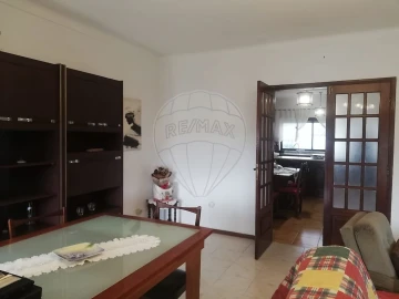 Moradia T4 para Arrendamento em Benedita