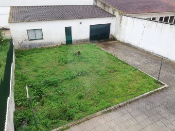 Moradia T4 para Arrendamento em Benedita
