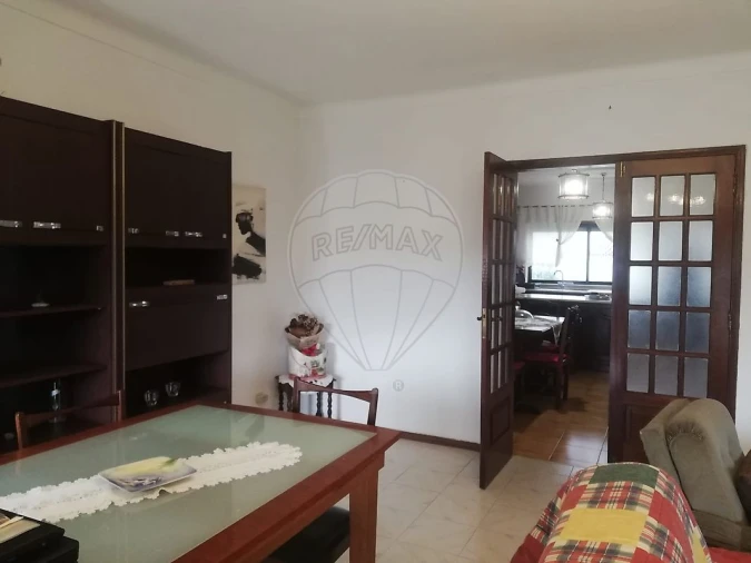 Moradia T4 para Arrendamento em Benedita Foto 4
