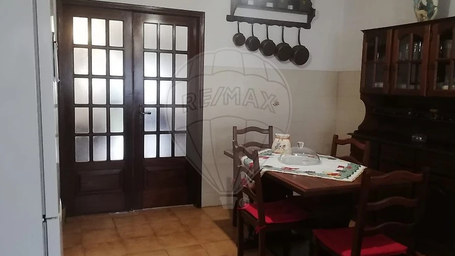 Moradia T4 para Arrendamento em Benedita