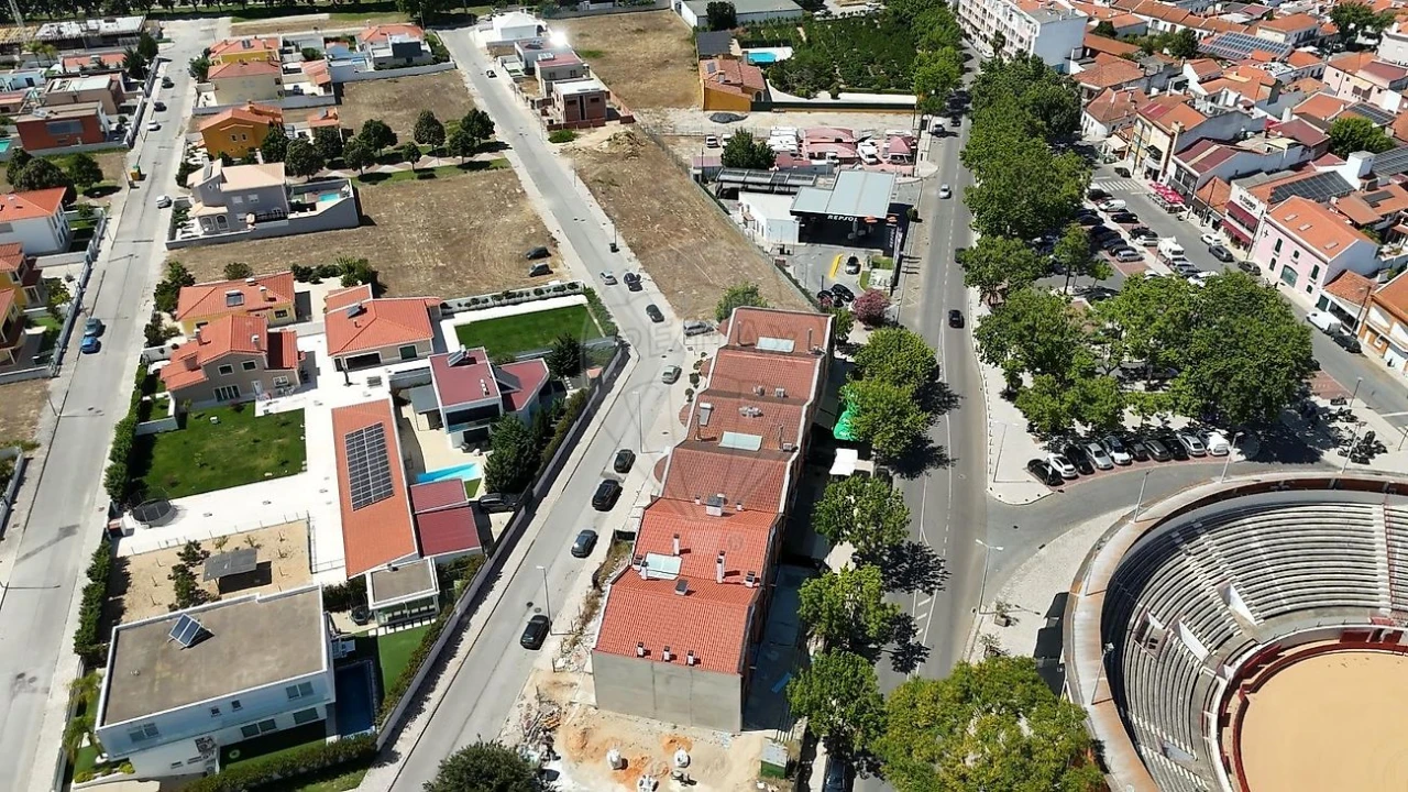 Loja para Venda em Almeirim Foto 33