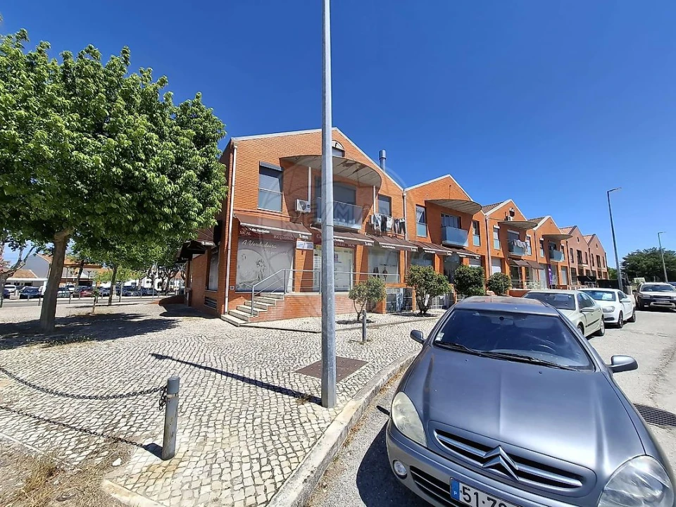 Loja para Venda em Almeirim Foto 5