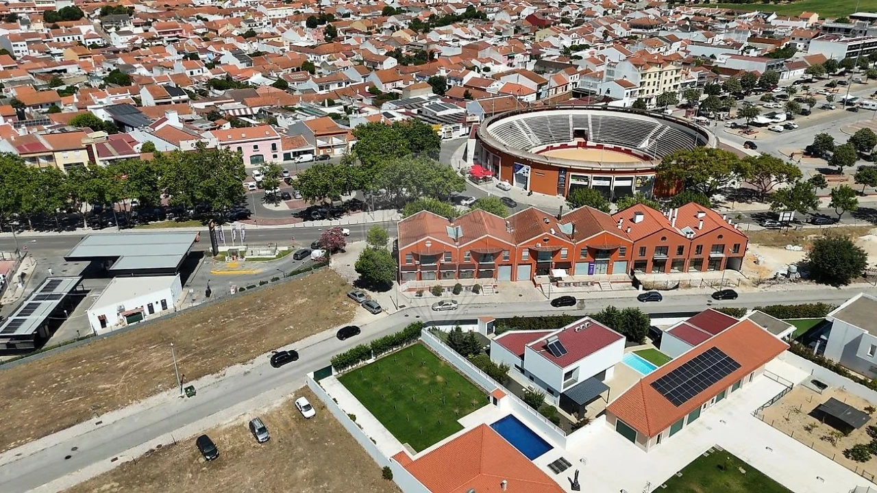 Loja para Venda em Almeirim Foto 43