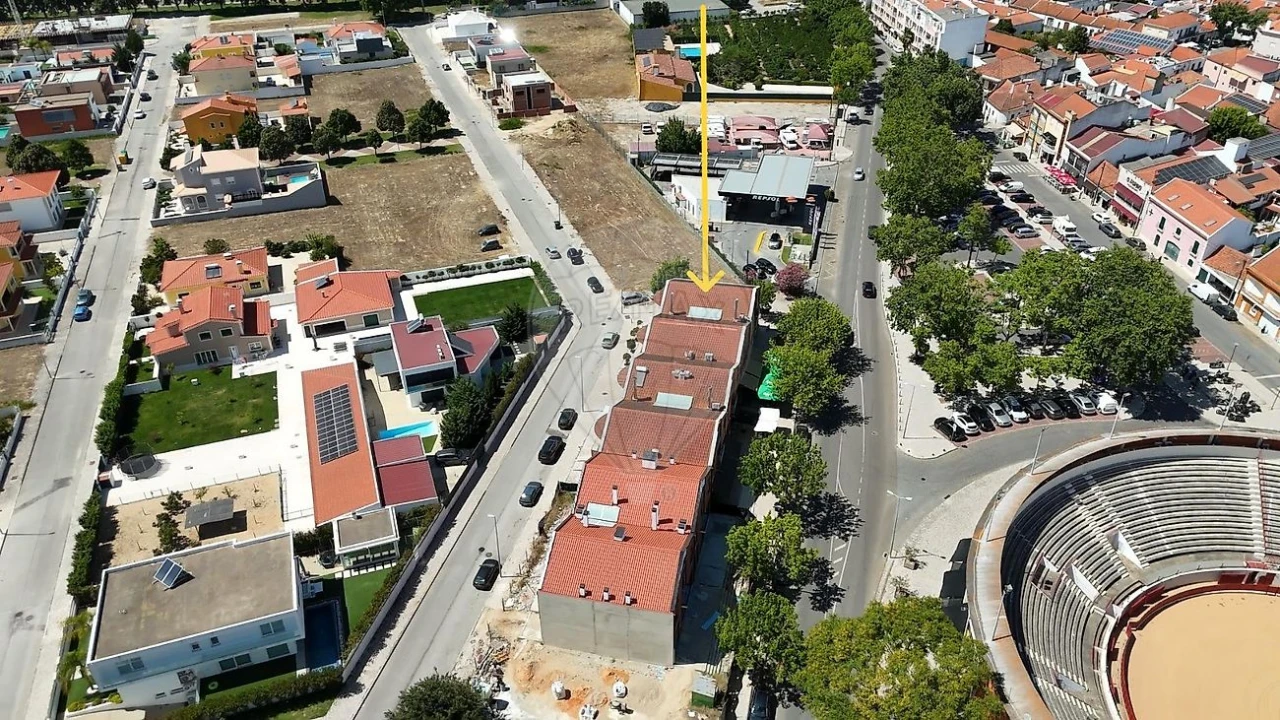 Loja para Venda em Almeirim Foto 23